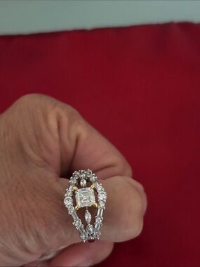 Moissanite Size 8 NWT